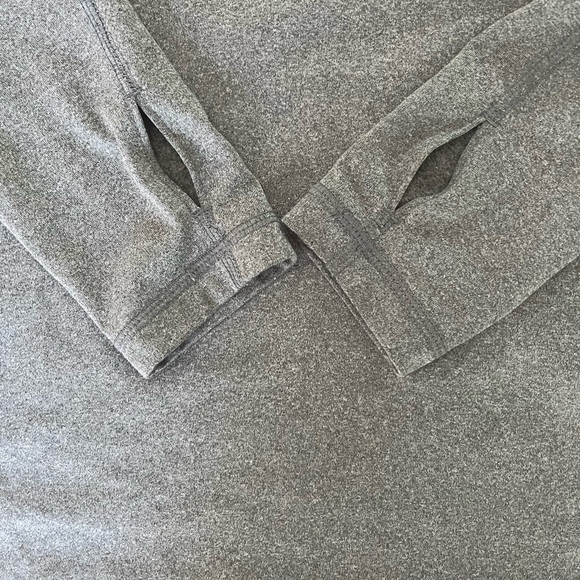 🔥 Nike Pro Hyperwarm Dri-FIT Cinch Neck Top – Size L Gray Long Sleeve ✔️ - Picture 4 of 10